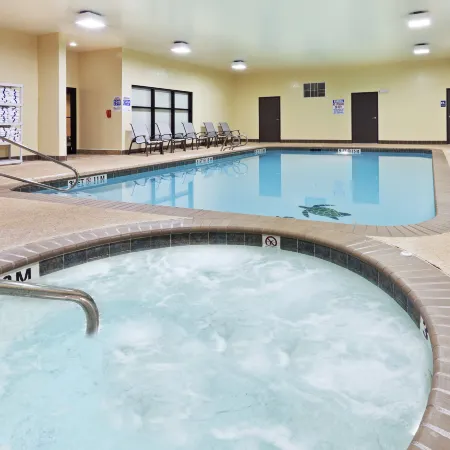 Holiday Inn Express & Suites LUBBOCK SOUTHWEST - WOLFFORTH by IHG