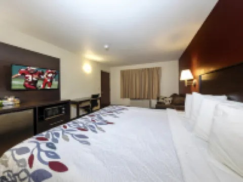 Red Roof Inn Osage Beach - Lake of The Ozarks Hotels in Pawhuska Township