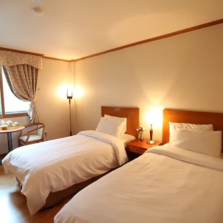 Munkyung Tourist Hotel