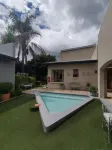 Rene's Guesthouse - Kolam Renang