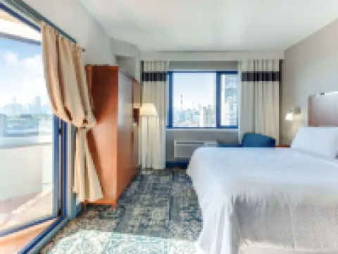 Vista LIC Hotel, BW Premier Collection Hotels near Melrose Ballroom