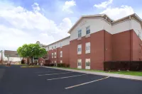Wingate by Wyndham Roseville/Detroit - gimnasio