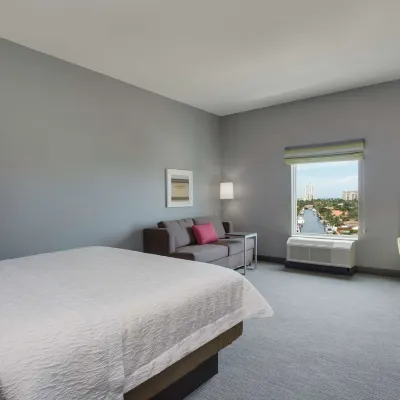 Hampton Inn Ft. Lauderdale/Pompano Beach Hotels near Pompano Pier