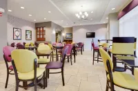 Drury Inn & Suites Middletown Franklin - Aamiainen