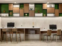 La Quinta Inn & Suites by Wyndham College Station North Hotels in Brazos County
