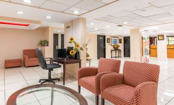 Quality Inn & Suites Orlando Airport