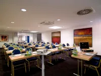 ACHAT Hotel München Süd Hotels near Forstenried