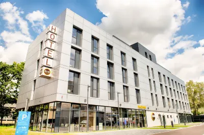 B&B Hotel Stuttgart-Neckarhafen -- B&B 호텔 슈투트가르트-네크카하펜  호텔