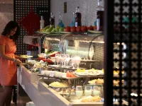 Ramada by Wyndham Abu Dhabi Downtown โรงแรมใกล้ศูนย์การค้ามัชริฟมอลล์