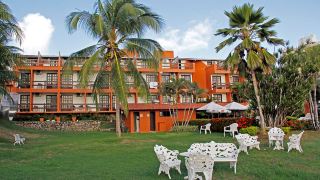 atol-das-rocas-hotel