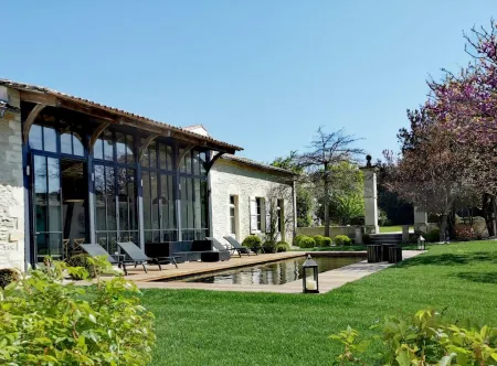 Le Clos Saint-Martin Hôtel & Spa Отели в г. Арс-ан-Ре