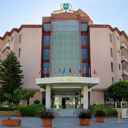 Romance Beach Hotel