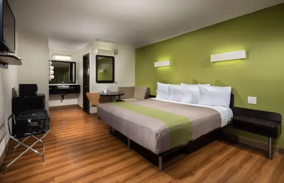 6號汽車旅館-卡諾加公園，加利福尼亞