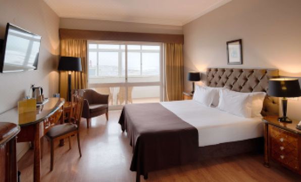 Golden Tulip Porto Gaia Hotel