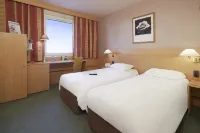 Kyriad Montbéliard Sochaux Hôtel & Spa - Quầy bar