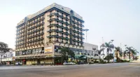 Cresta Jameson Hotel Hotels near Shona Sculpture Gallery