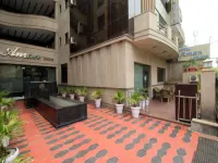 Aman Deluxe Hotels in West Delhi
