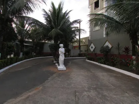 Rius Motel Limeira Отели рядом с достопримечательностью «Adra Araujo»