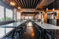 H by H Hospitality Các khách sạn ở Los Angeles