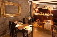 Cunningham Cottage Guest House Hotels in Kuruman