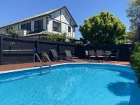 Knightsbridge Court Motor Lodge - Pet friendly