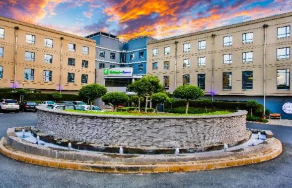 Holiday Inn Express 桑頓 - WOODMEAD