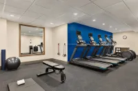 Holiday Inn Express & Suites Evansville Downtown Hotels in Henderson