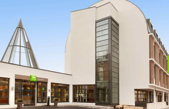 宜必思尚品博那中心酒店