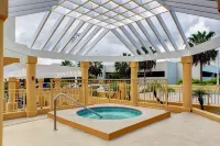 Hampton Inn & Suites Miami-Airport South-Blue Lagoon - Hot Tub