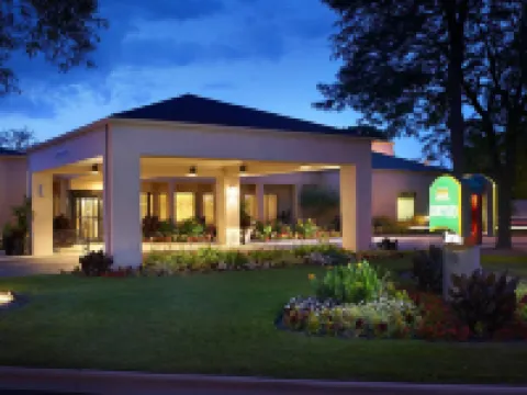 Courtyard Chicago Naperville Hotels in Naperville
