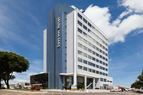 Days Inn by Wyndham Linhares Hotels in Linhares
