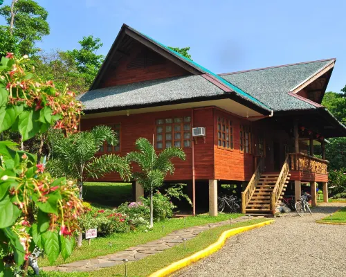 Sanctuary Garden Resort Hotels in Romblon
