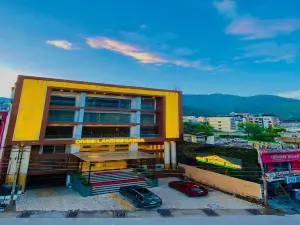Hotel Divine Lakshmi Ganga