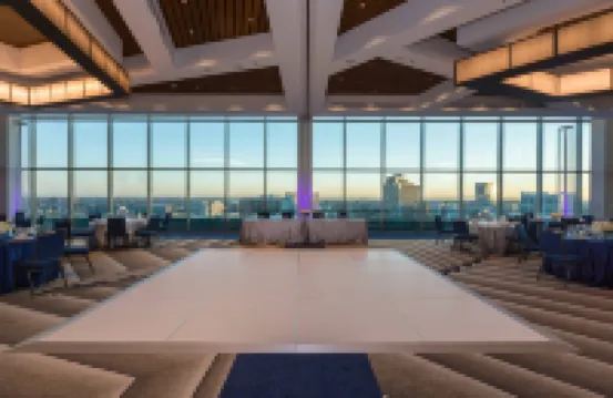 夏洛特上城SpringHill Suites飯店