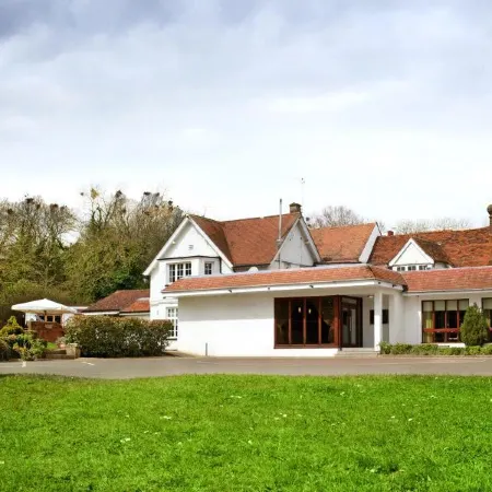 Aubrey Park Hotel