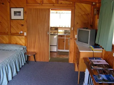 Tongariro River Motel Hotels in Motuoapa