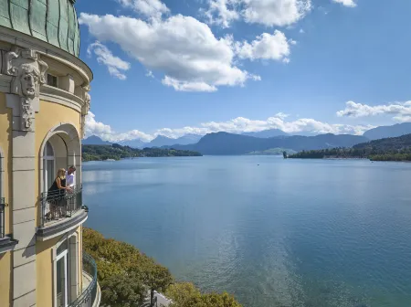Mandarin Oriental Palace, Luzern Отели рядом с достопримечательностью «Natur-Museum Luzern»