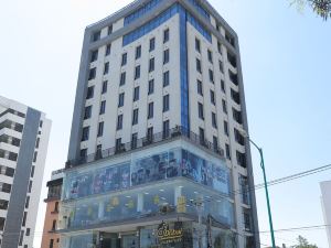 Eyana Hotel