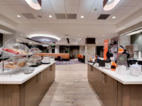 ハンプトン イン & スイーツ フォート ワース ダウンタウン フォートワースのホテル