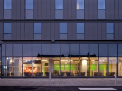 แฮมป์ตัน บาย ฮิลตัน ลีดส์ ซิตี้เซ็นเตอร์ โรงแรมในลีดส์