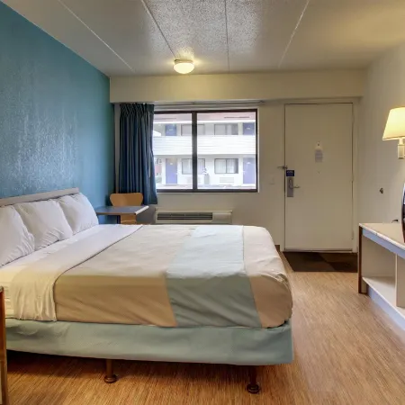 Motel 6 Cedar Rapids, IA Hotels in Cedar Rapids