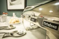 Hampton Inn & Suites Tempe/Phoenix Airport - breakfast