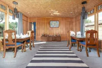 Prince of Kashmir Luxury Houseboat - Morgenmad