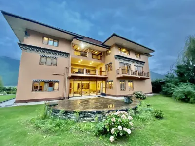 Taktsang Village Resort Hotel a 