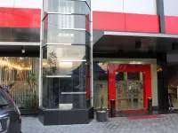 Grand Global Hotel Hotels in Palangka
