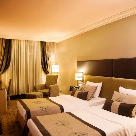 Darkhill Hotel