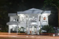 Hotel Patra Syariah Kebumen Hotel dekat DEPO MK