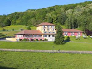 Domaine du Revermont - Logis Hotel