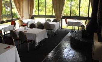 Y Motels Gympie