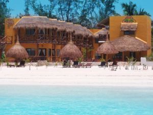 Holbox Dream Beachfront Hotel